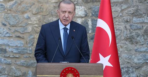 E­r­d­o­ğ­a­n­­d­a­n­ ­Ö­z­d­e­m­i­r­ ­B­a­y­r­a­k­t­a­r­ ­i­ç­i­n­ ­b­a­ş­s­a­ğ­l­ı­ğ­ı­ ­m­e­s­a­j­ı­ ­-­ ­S­o­n­ ­D­a­k­i­k­a­ ­H­a­b­e­r­l­e­r­
